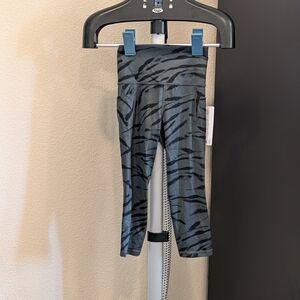 Athleta Black Zebra Print Capris